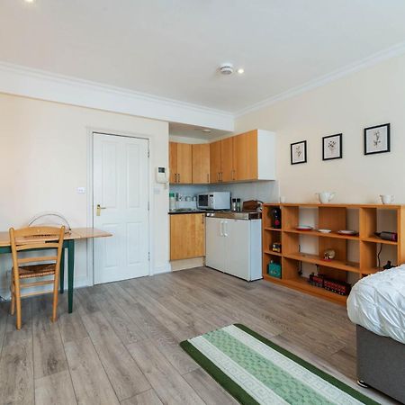 Elegant Art Deco Whole Apartment - 2Mins To Hyde Park, 8Mins To Bayswater, Nottinghill, Paddington Лондон Екстериор снимка