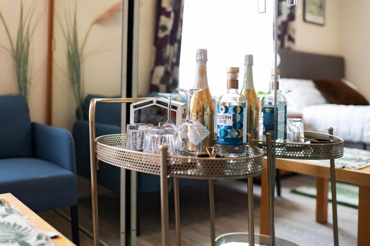 Elegant Art Deco Whole Apartment - 2Mins To Hyde Park, 8Mins To Bayswater, Nottinghill, Paddington Лондон Екстериор снимка
