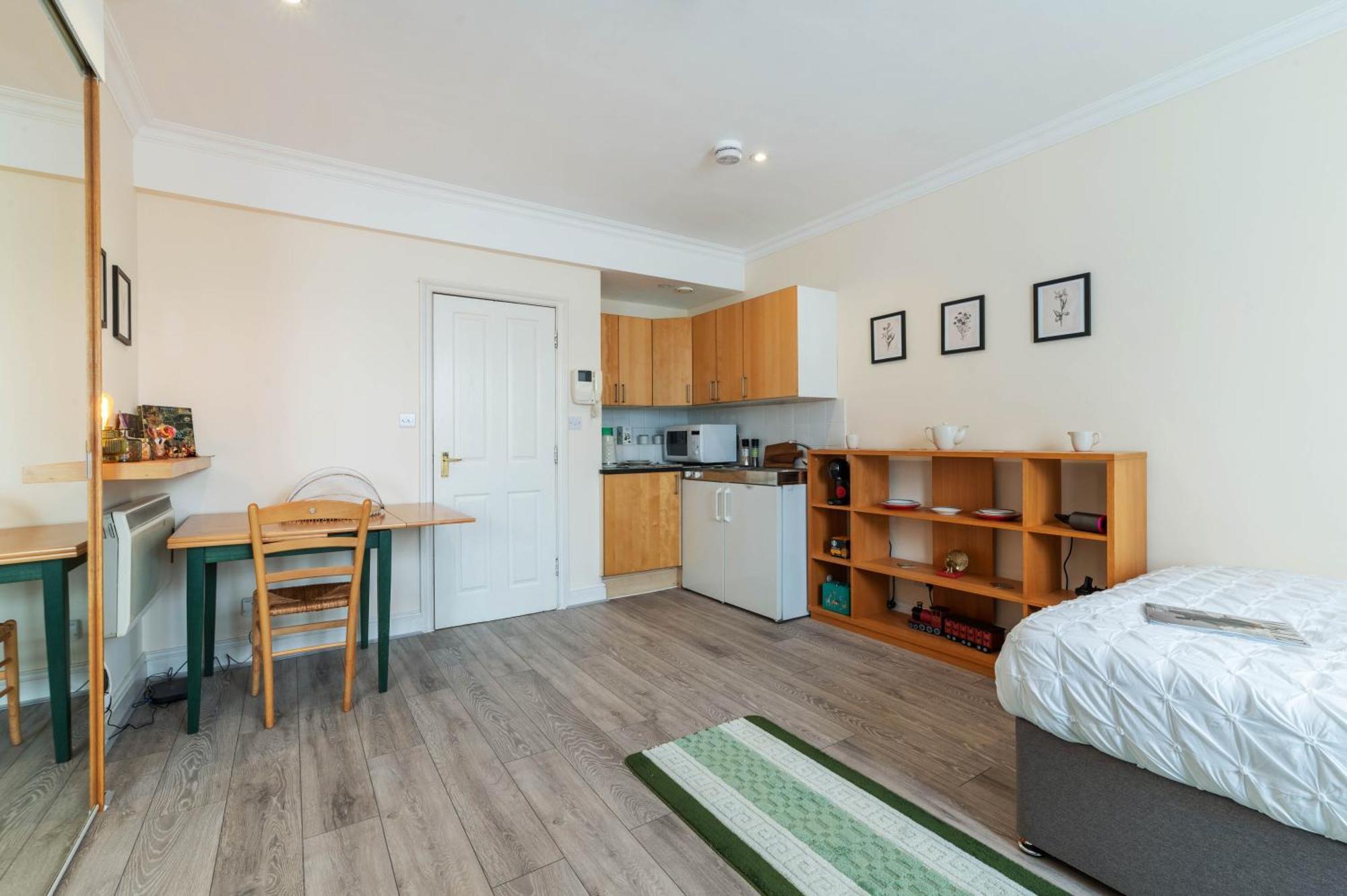 Elegant Art Deco Whole Apartment - 2Mins To Hyde Park, 8Mins To Bayswater, Nottinghill, Paddington Лондон Екстериор снимка